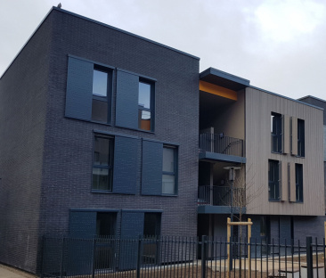 Fa&ccedil;ade volets coulissants bois et aluminium