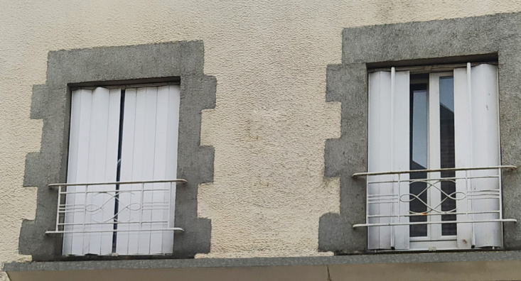 Peralux - Persienne pos&eacute;e dans les ann&eacute;es 70